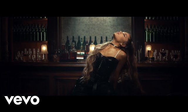 Ariana Grande – Breathin