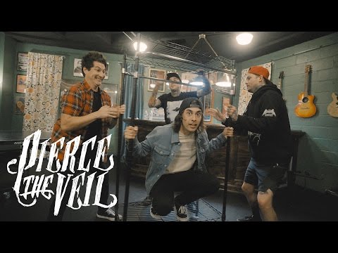 Pierce The Veil – Dive In